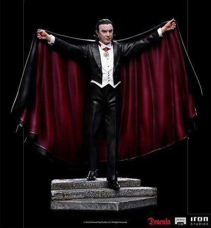 UNIVERSAL MONSTERS DRACULA 1/10 STATUE