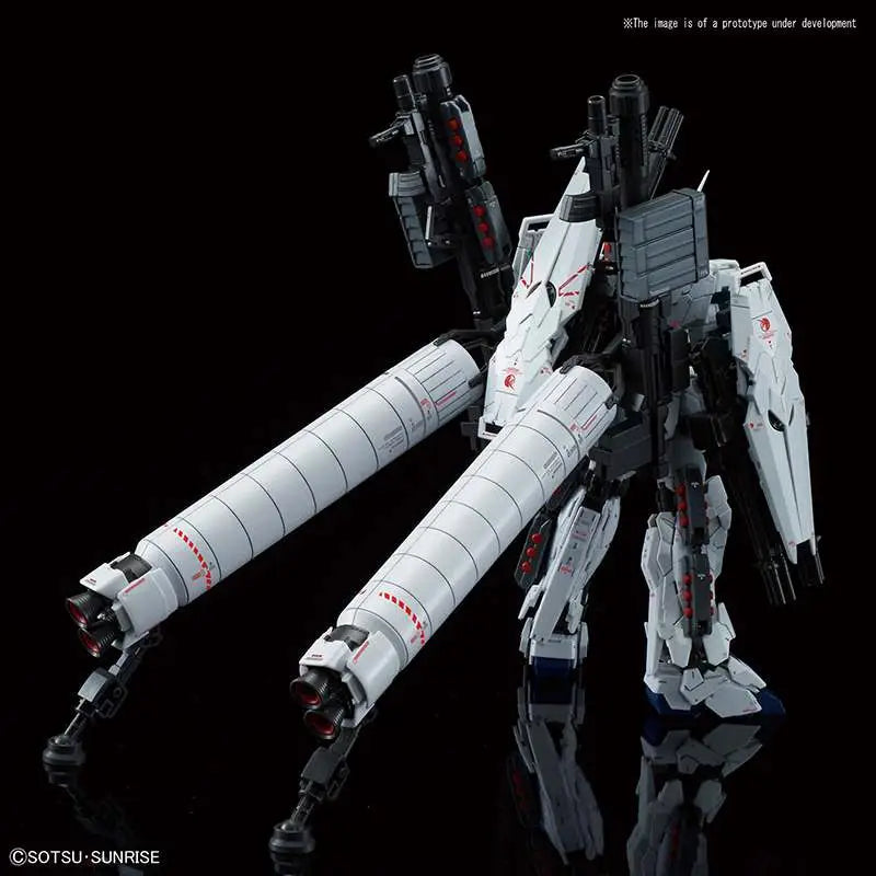 BANDAI - GUNDAM RG UNICORN FULL ARMOR 1/144 MODEL KIT 13 cm