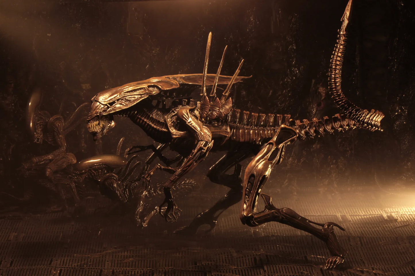 NECA ALIENS ALIEN QUEEN RESURRECTION DLX AF ACTION FIGURE 37 cm