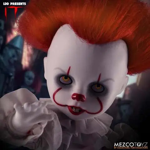 MEZCO TOYS LDD IT 2017 PENNYWISE BAMBOLA 25 cm