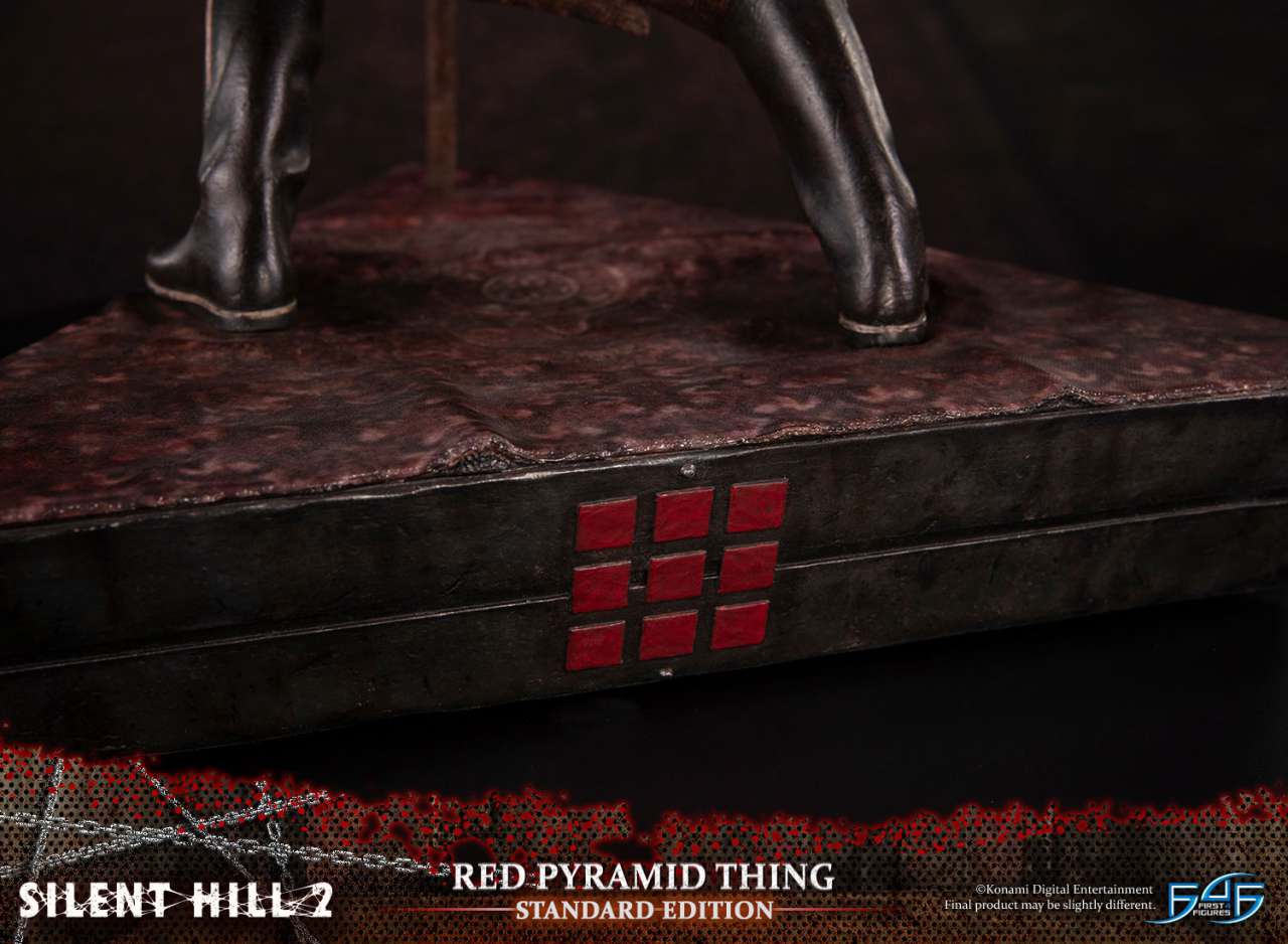 SILENT HILL 2 RED PYRAMID THING STATUE