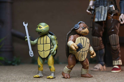 TMNT LRONIN LYEAR GR APRIL BA YI MOJA ACTION FIGURE