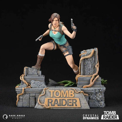 TOMB RAIDER PVC STATUA LARA CROFT 24 CM DARK HORSE