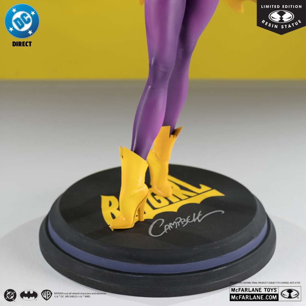 DC DIRECT  BATMAN B&W BATMAN NINJA RESIN