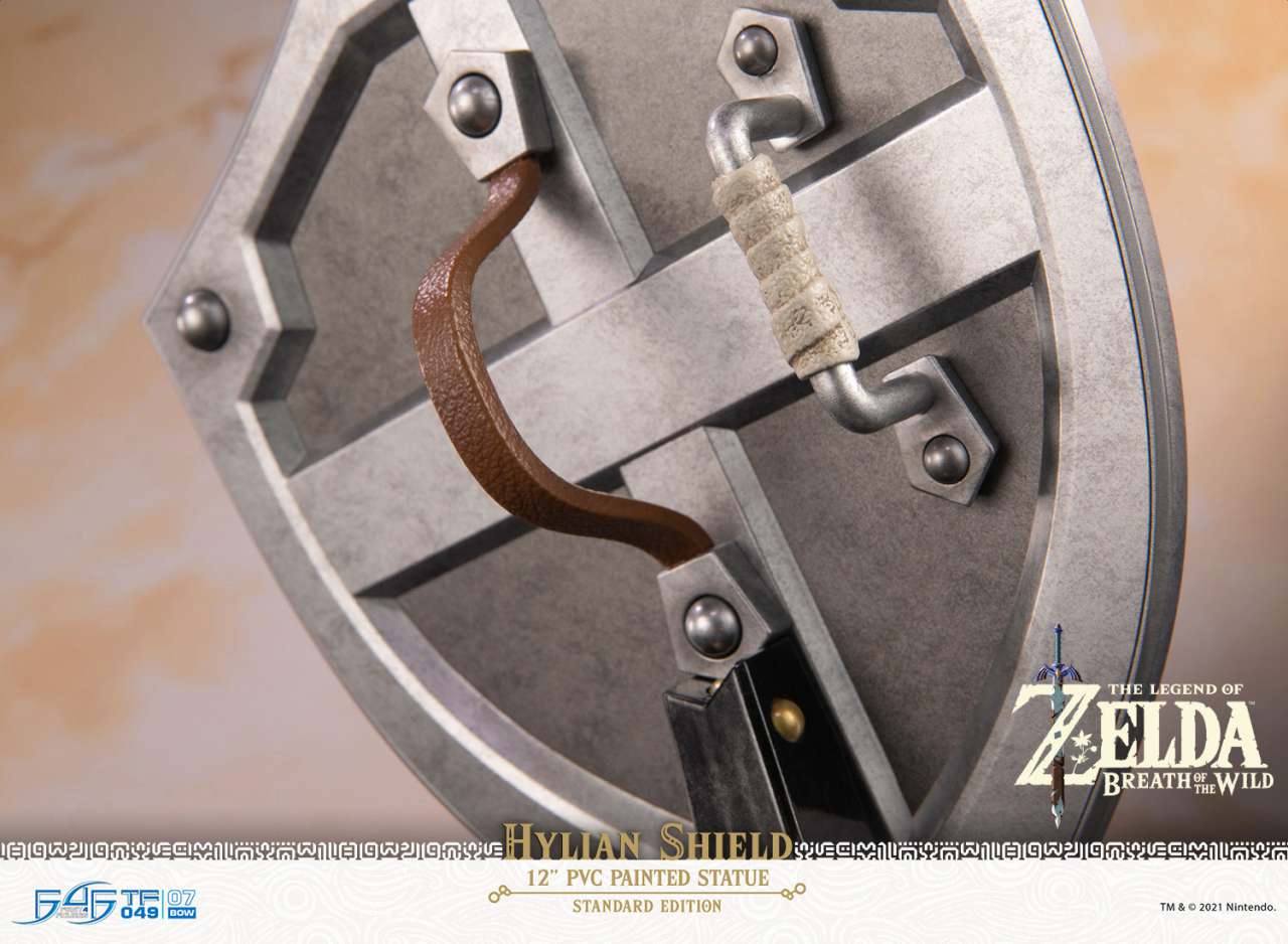 LEGEND OF ZELDA HYLIAN SHIELD PVC STATUE