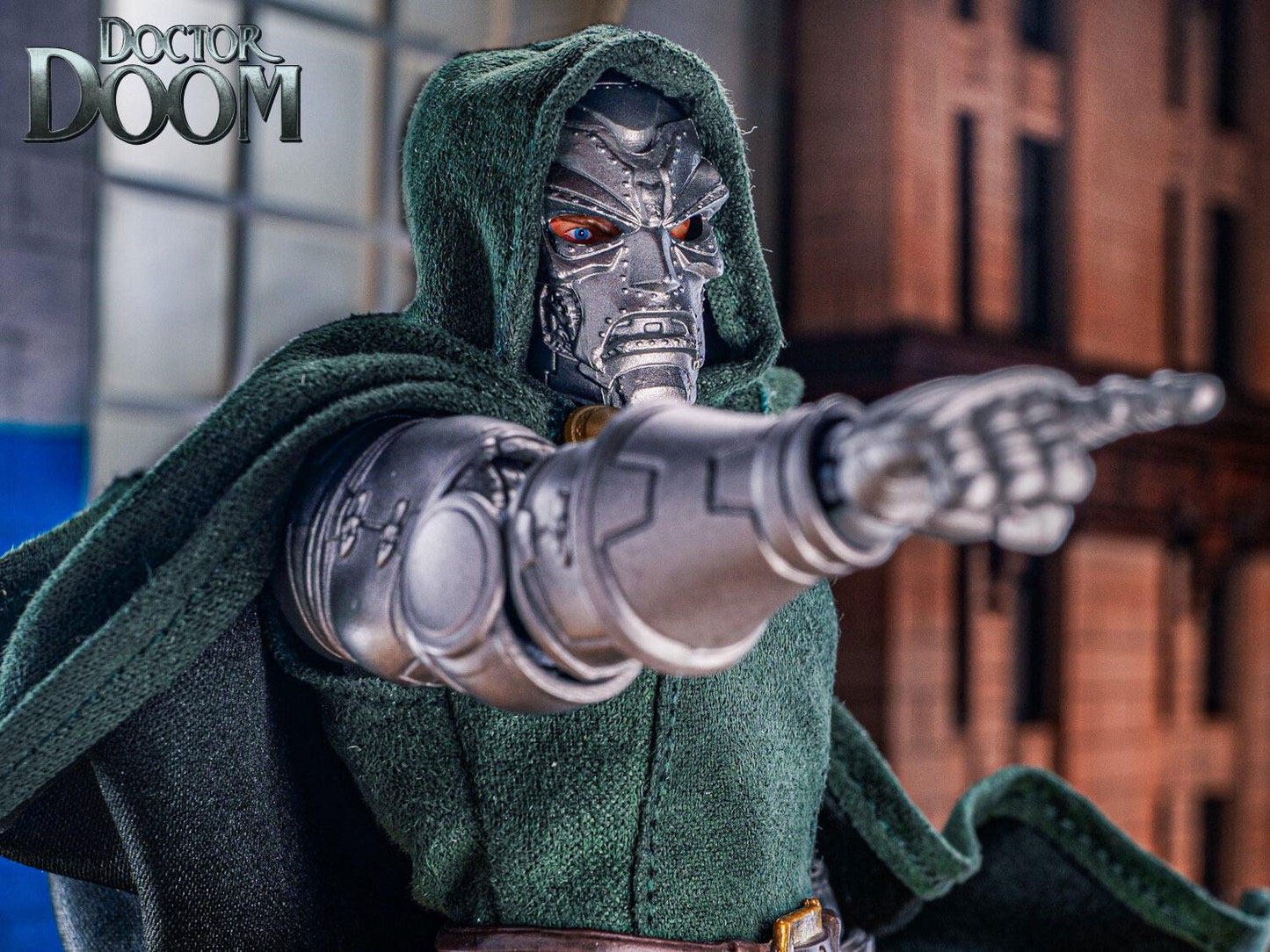 MEZCO TOYS ONE 12 COLLECTIVE DOCTOR DOOM AF ACTION FIGURE 17 cm