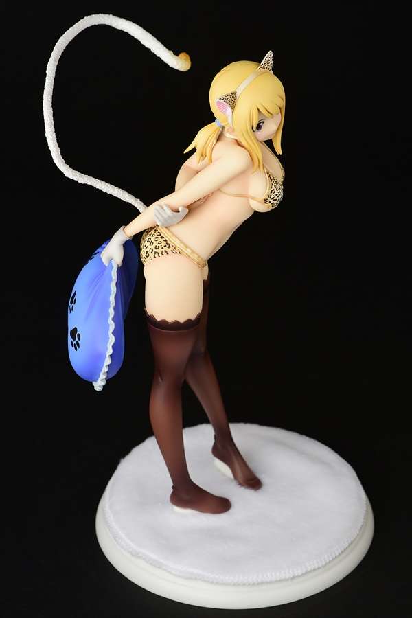 ORCATOYS - DC FAIRY TAIL LUCY HEARTFILIA LEOPARAT ST STATUA 24 cm