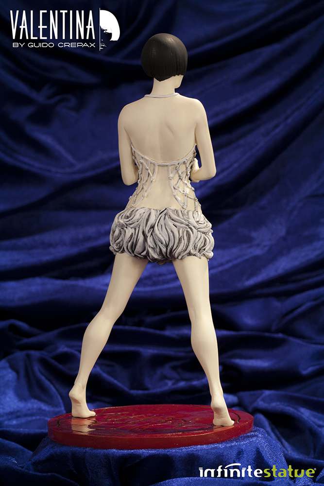 CREPAX VALENTINA STATUE