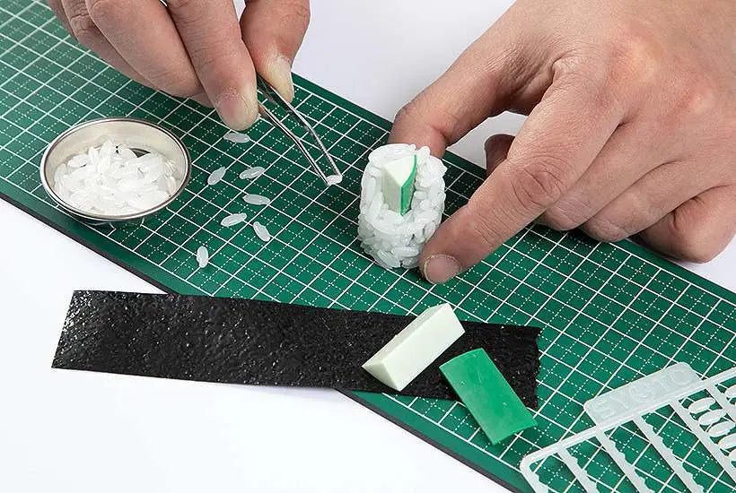 SUSHI KAPPA MAKI PLASTIC MODEL KIT