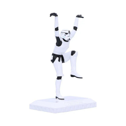 STORMTROOPER CRANE KICK