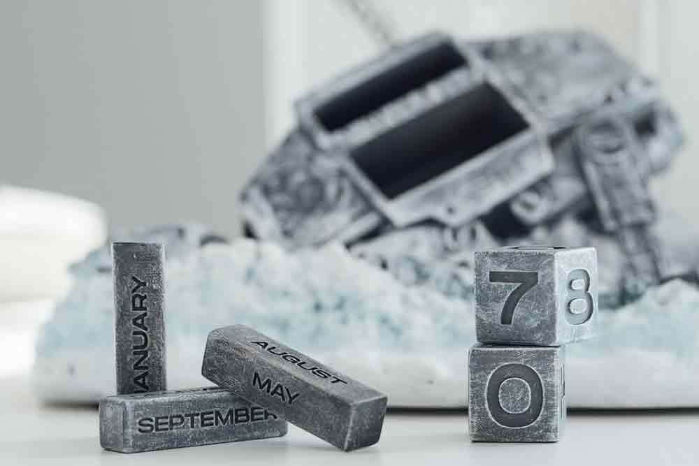 SW ATAT WALKER 3D PERPETUAL CALENDAR