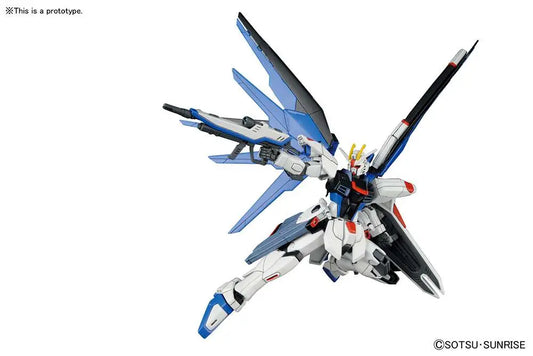 BANDAI - GUNDAM HG CE FREEDOM 1/144 MODEL KIT