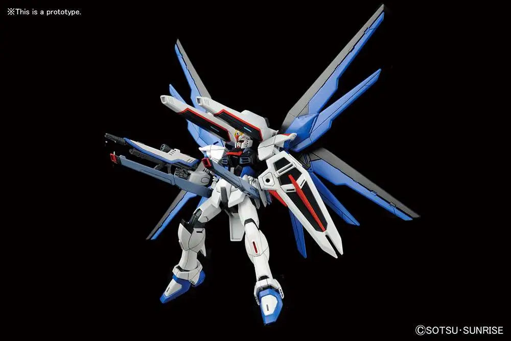BANDAI - GUNDAM HG CE FREEDOM 1/144 MODEL KIT