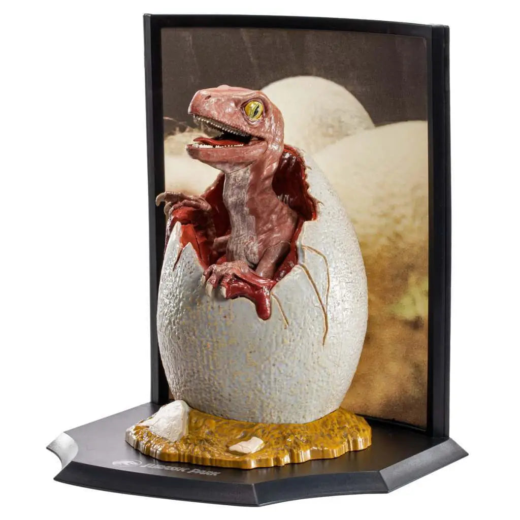 NOBLE COLLECTIONS JURASSIC PARK RAPTOR EGG DIORAMA 9 cm