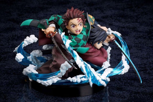 DEMON SLAYER TANJIRO & GYUU FIGURE
