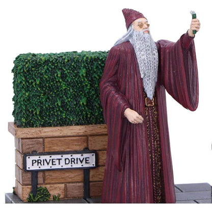 NEMESIS NOW - HARRY POTTER PRIVET DRIVE LIGHT UP FIGURINE FIGURA 15 cm
