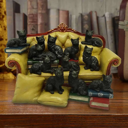 NEMESIS NOW COUCH CLOWDER 48 DISPLAY CATS FIGURA 22 cm