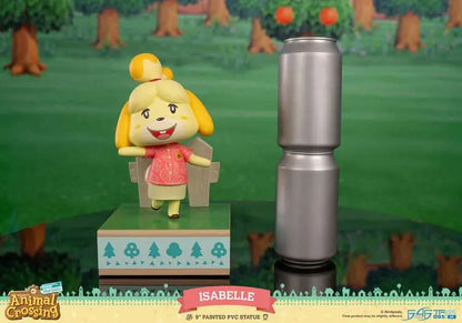 ANIMAL CROSSING NEW HORIZON ISABELLE PVC STATUE