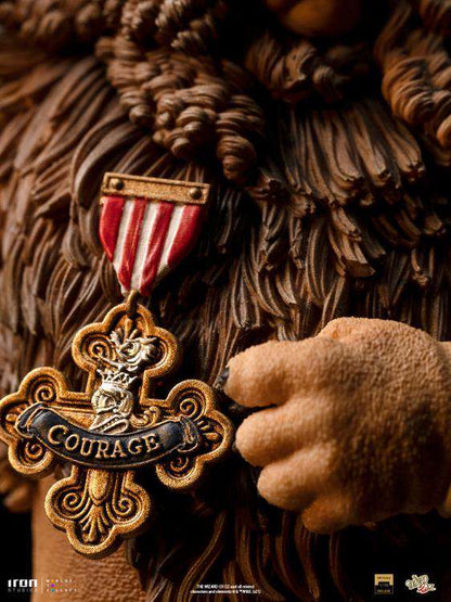 WIZARD OF OZ CROWARD LION 1/10 DLX STAT