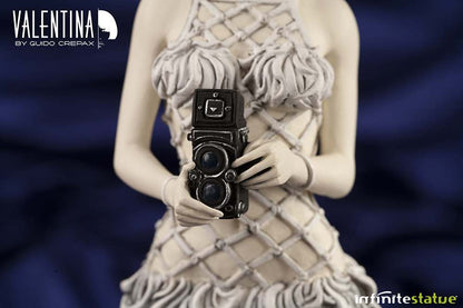 CREPAX VALENTINA STATUE