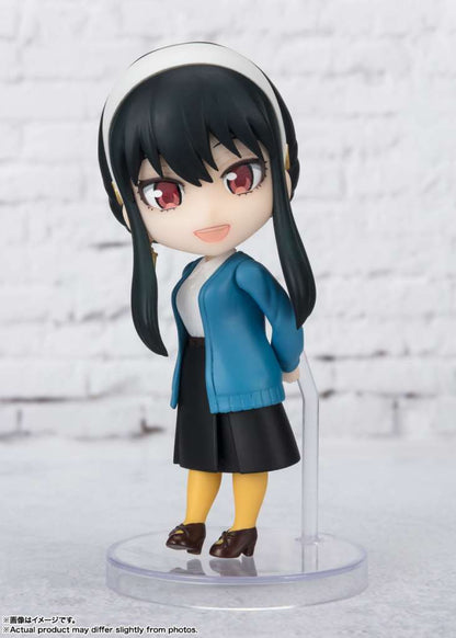 BANDAI RG SPY×FAMILY YOR FOER -ODEKEKE OUTFIT FIGUARTS MINI MINI FIGURA 10 cm