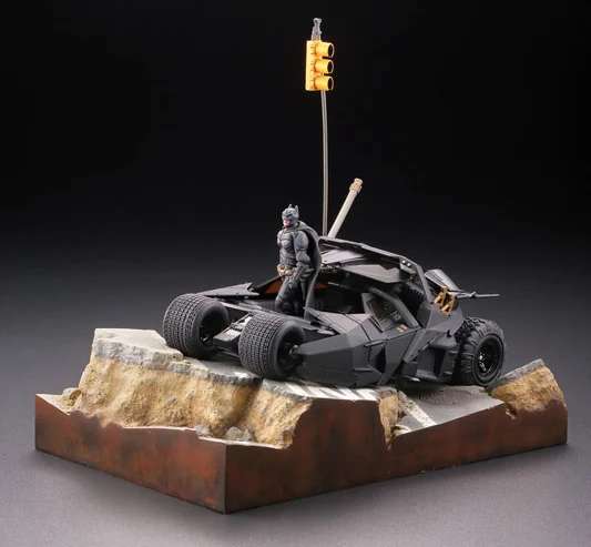 TDK TRILOGY BATMOBILE TUMBLER DIORAMA