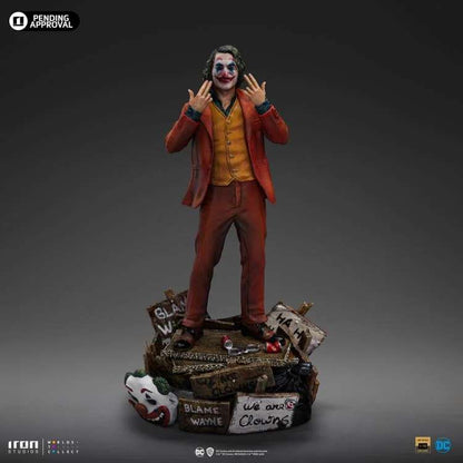 JOKER ARTHUR FLECK 1/10 STATUE