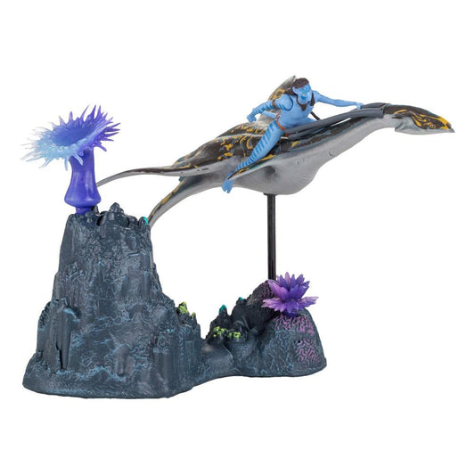 Avatar: The Way Of Water Deluxe Medium Action Figures Neteyam & Ilu McFarlane Toys