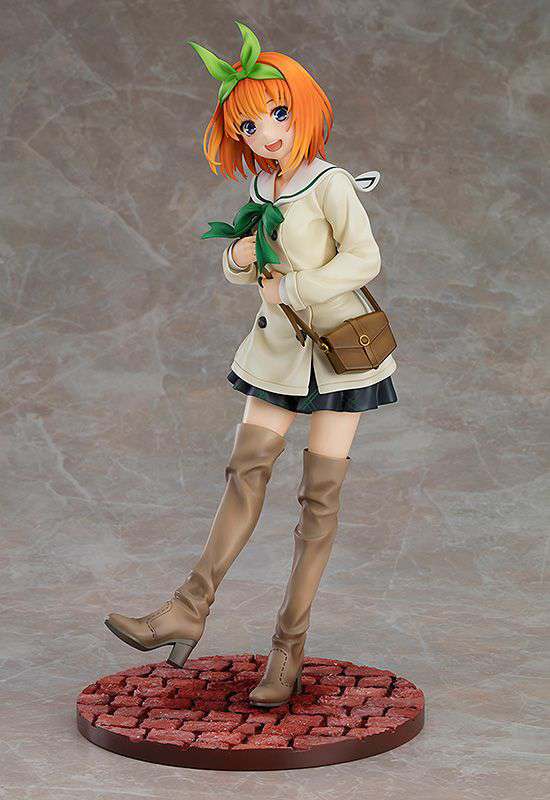 GOOD SMILE COMPANY QUINTESSENTIAL QUI YOTSUBA DATE STYLE ST STATUA 27 cm