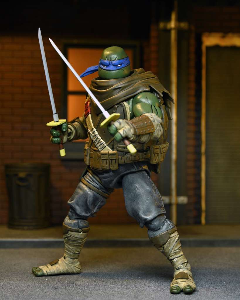 TMNT LAST RONIN LEONARDO ULTIMATE ACTION FIGURE