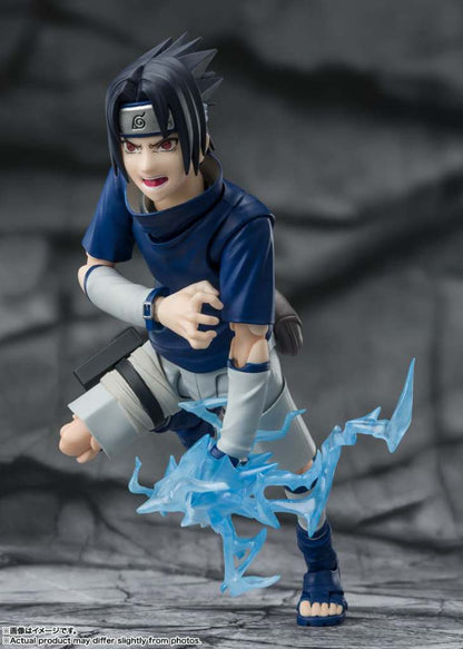NARUTO S.H. FIGUARTS FIGURA SASUKE NINJA PRODIGIO DEL CLAN UCHIHA 13 CM BANDAI