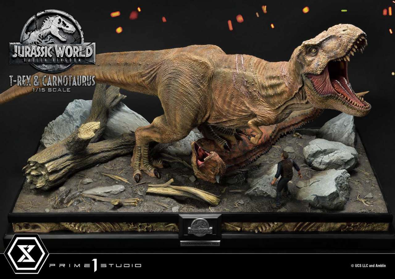 PRIME 1 JURASSIC WORLD FK T-REX/CARNOTAURUS STAT STATUA 49 cm