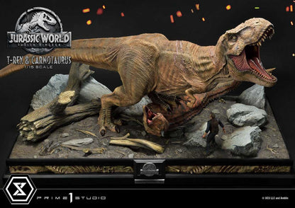 PRIME 1 JURASSIC WORLD FK T-REX/CARNOTAURUS STAT STATUA 49 cm