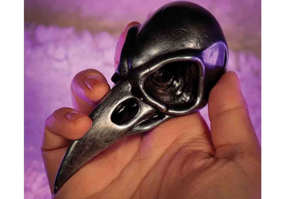 WITCHER CRYSTAL SKULL REPLICA