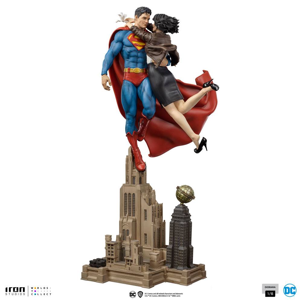 DC Comics Diorama 1/6 Superman & Lois 57 Cm Iron Studios