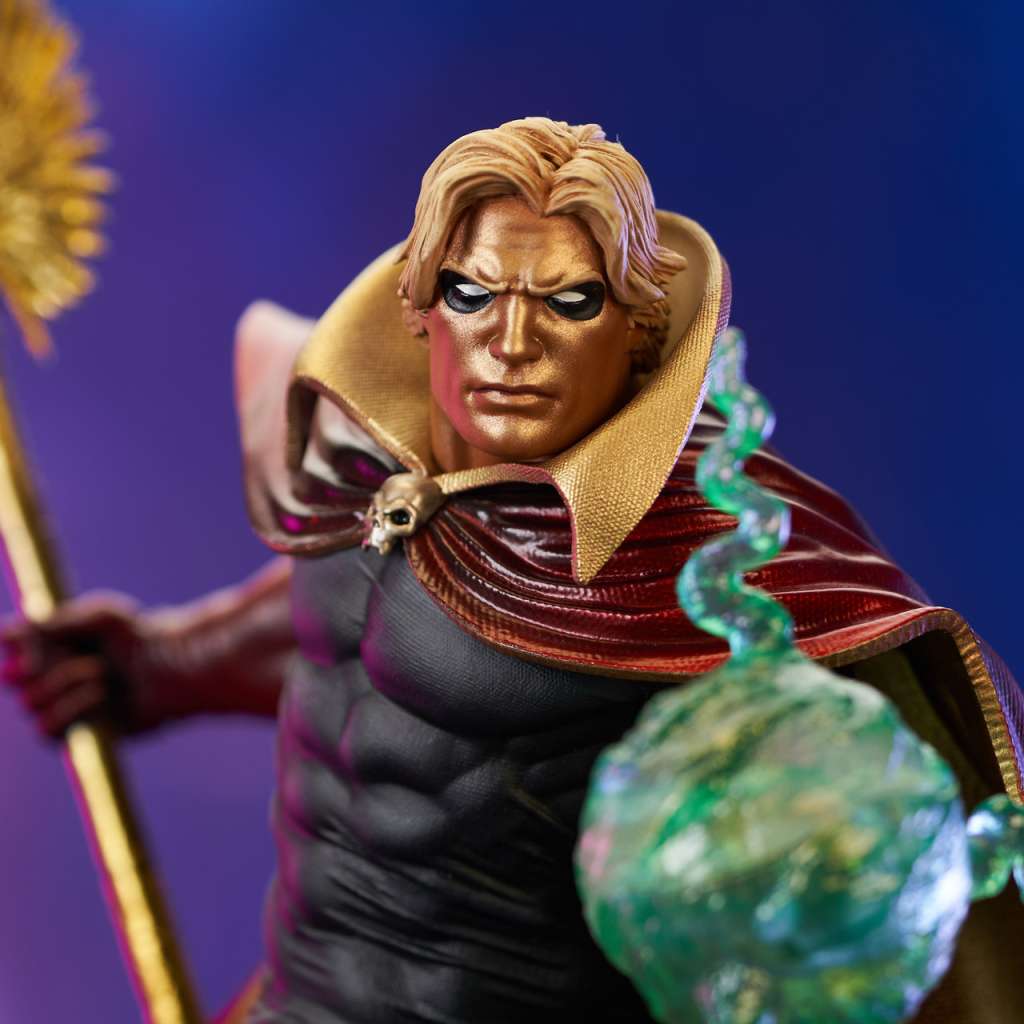 MARVEL GAL ADAM WARLOCK COMIC DLX PVC ST