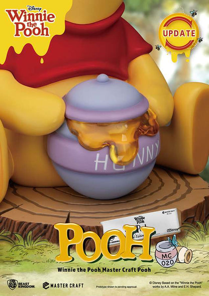 WINNIE THE POOH MASTER CRAFT STATUE
