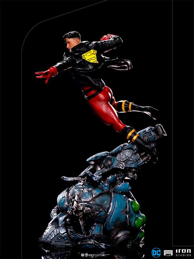 SUPERBOY DELUXE 1/10 ART STATUE