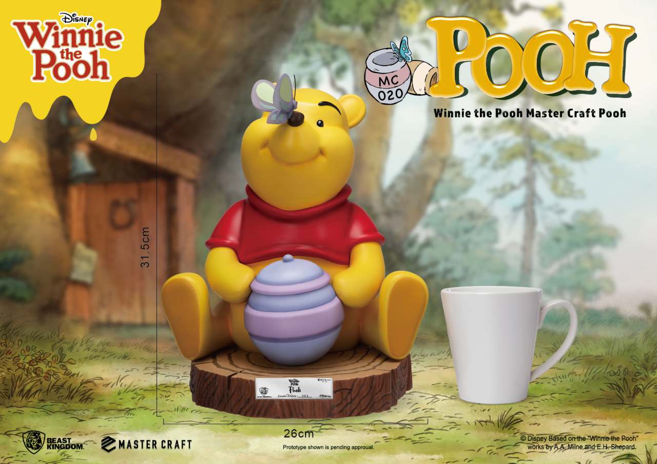 WINNIE THE POOH MASTER CRAFT STATUE