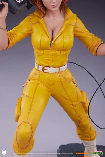 TMNT APRIL O'NEIL 1:4 STATUE