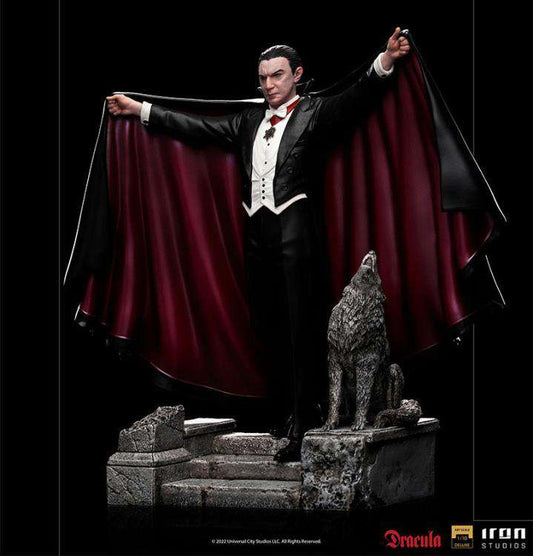 UNIVERSAL MONSTERS DRACULA 1/10 DLX STAT