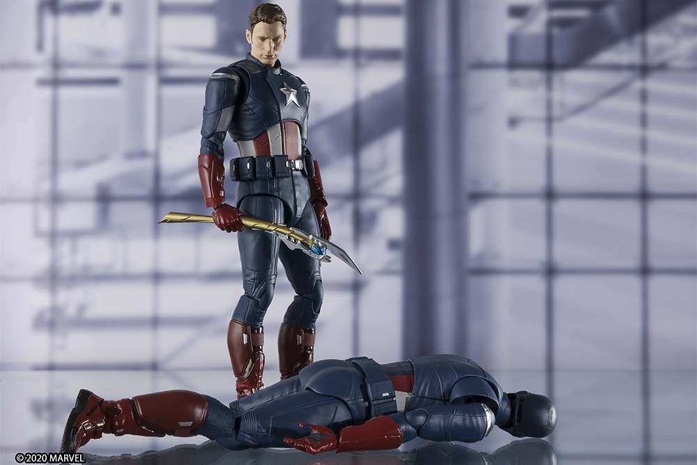 AVENGERS ENDGAME CAP AMERICA VS CAP SHF