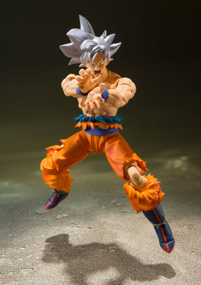 Dragon Ball Super S.H. Figuarts Action Figure Son Goku Ultra Instinct 14 cm(PRE-ORDER FINE NOVEMBRE 2024)