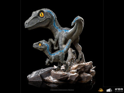 Jurassic World Dominion Mini Co. PVC Figure Blue and Beta 13 cm